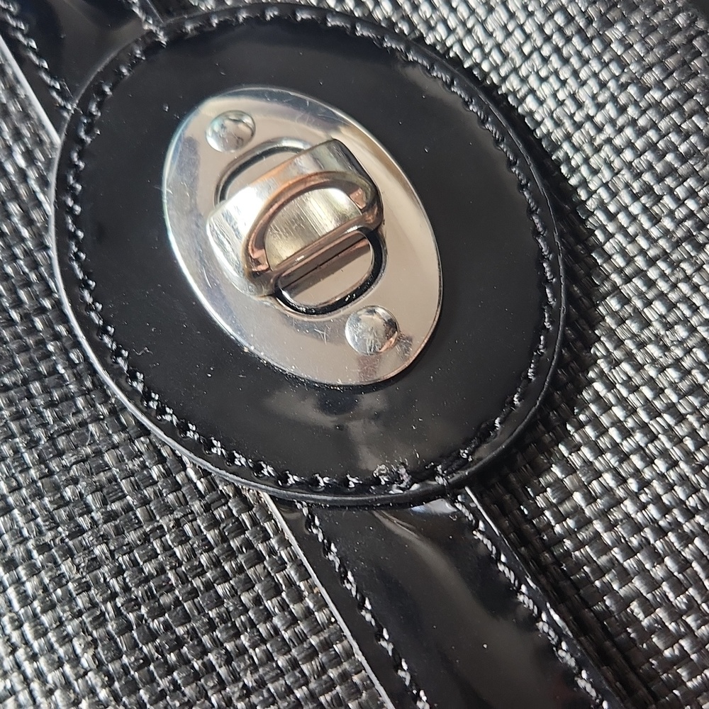 Ann Taylor black clutch G7 - Picture 10 of 10